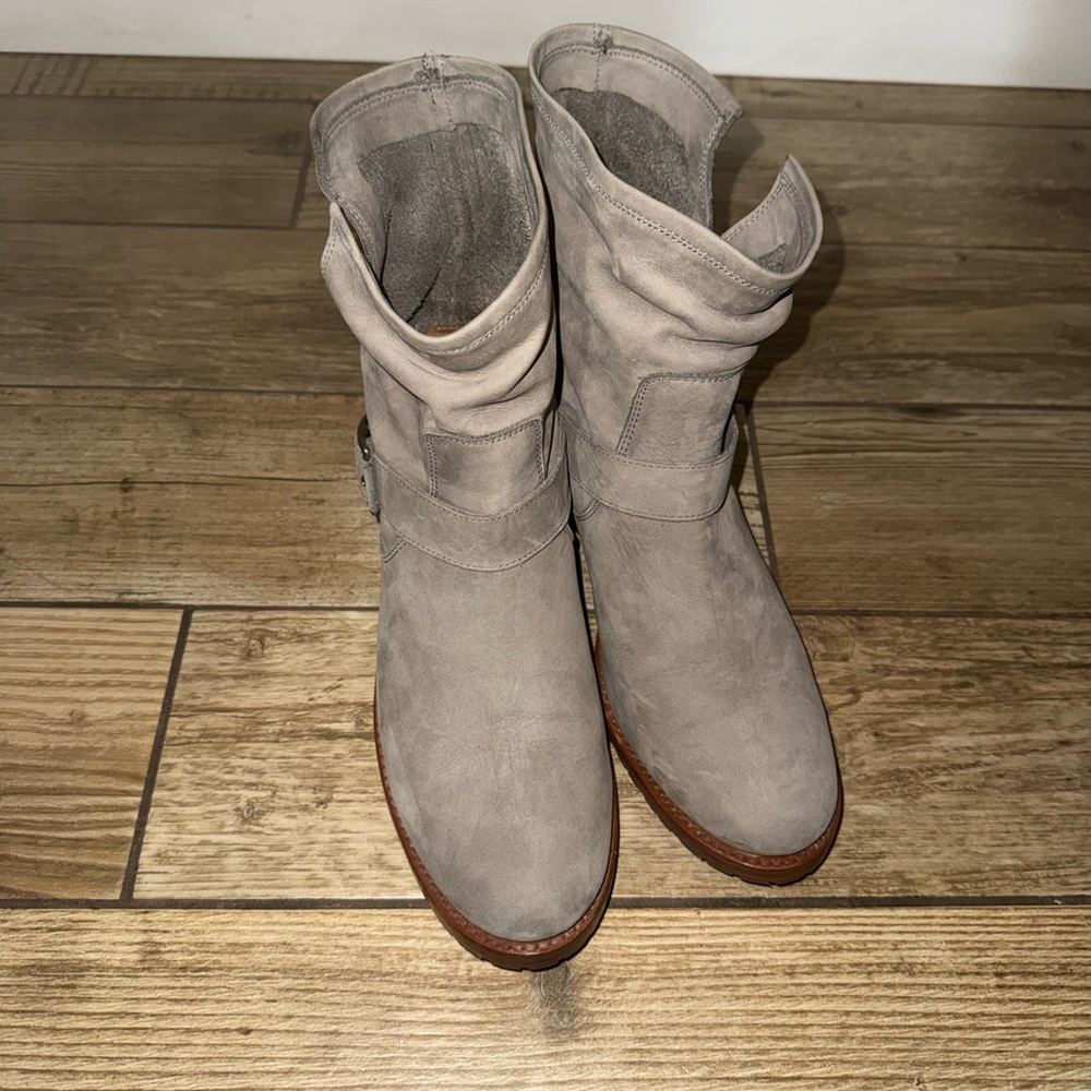 Women's Gray Frye Boots